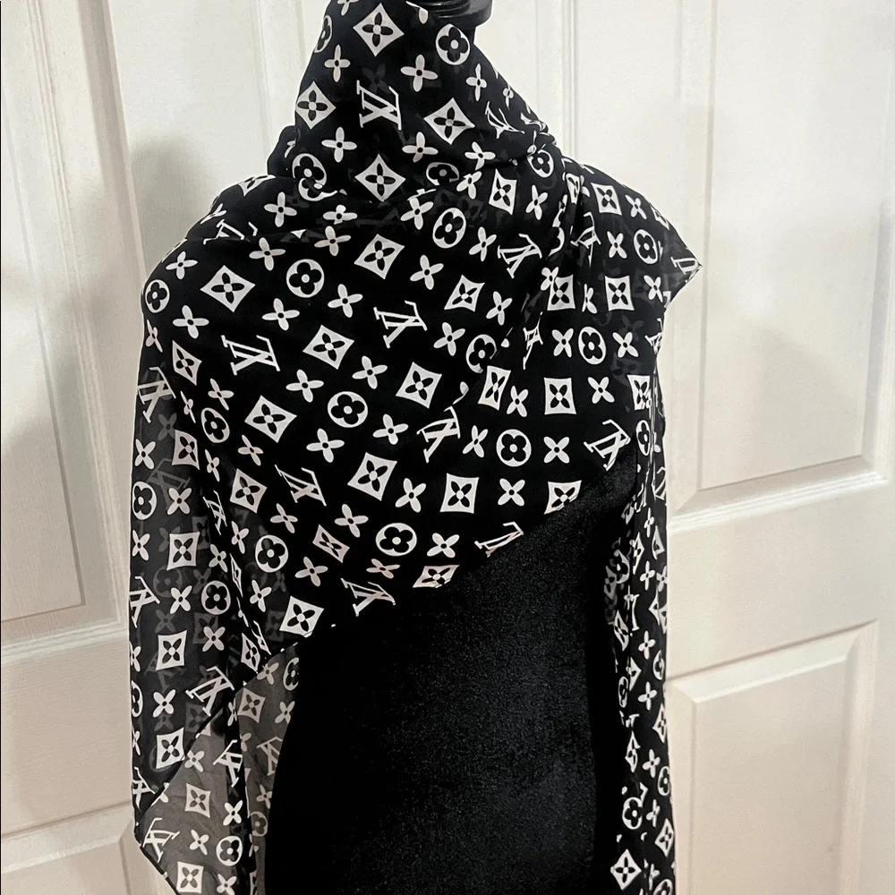 (( not authentic))NEW❤️LV Chiffon Shawl - Picture 14 of 17